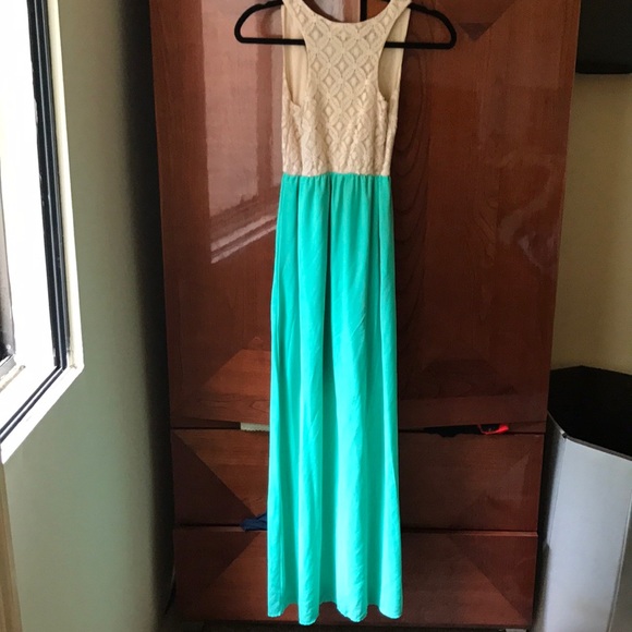 Maxi dress - Picture 2 of 3